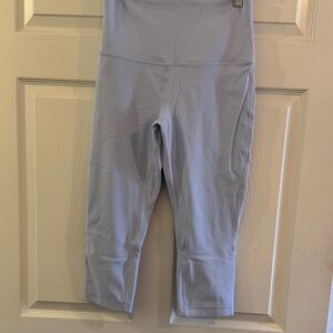 LULULEMON Light Blue Cropped Leggings
